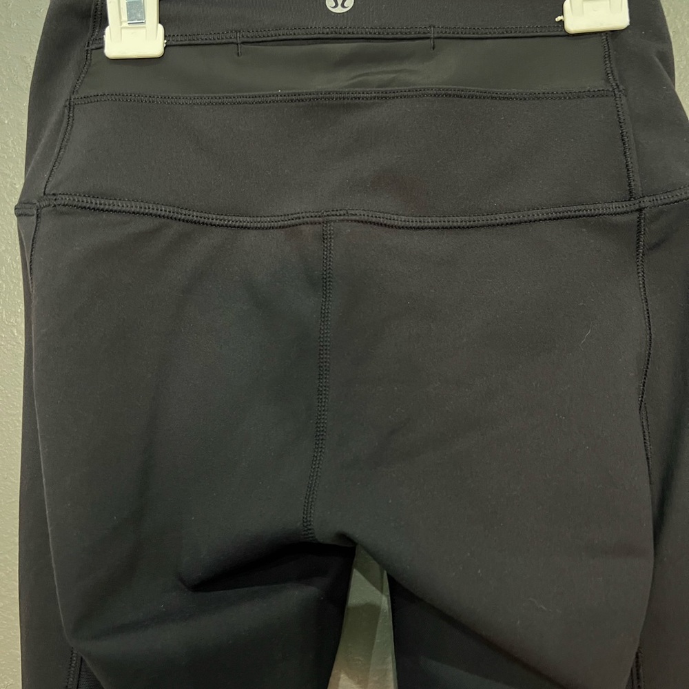 Lululemon HighRise leggings size 6